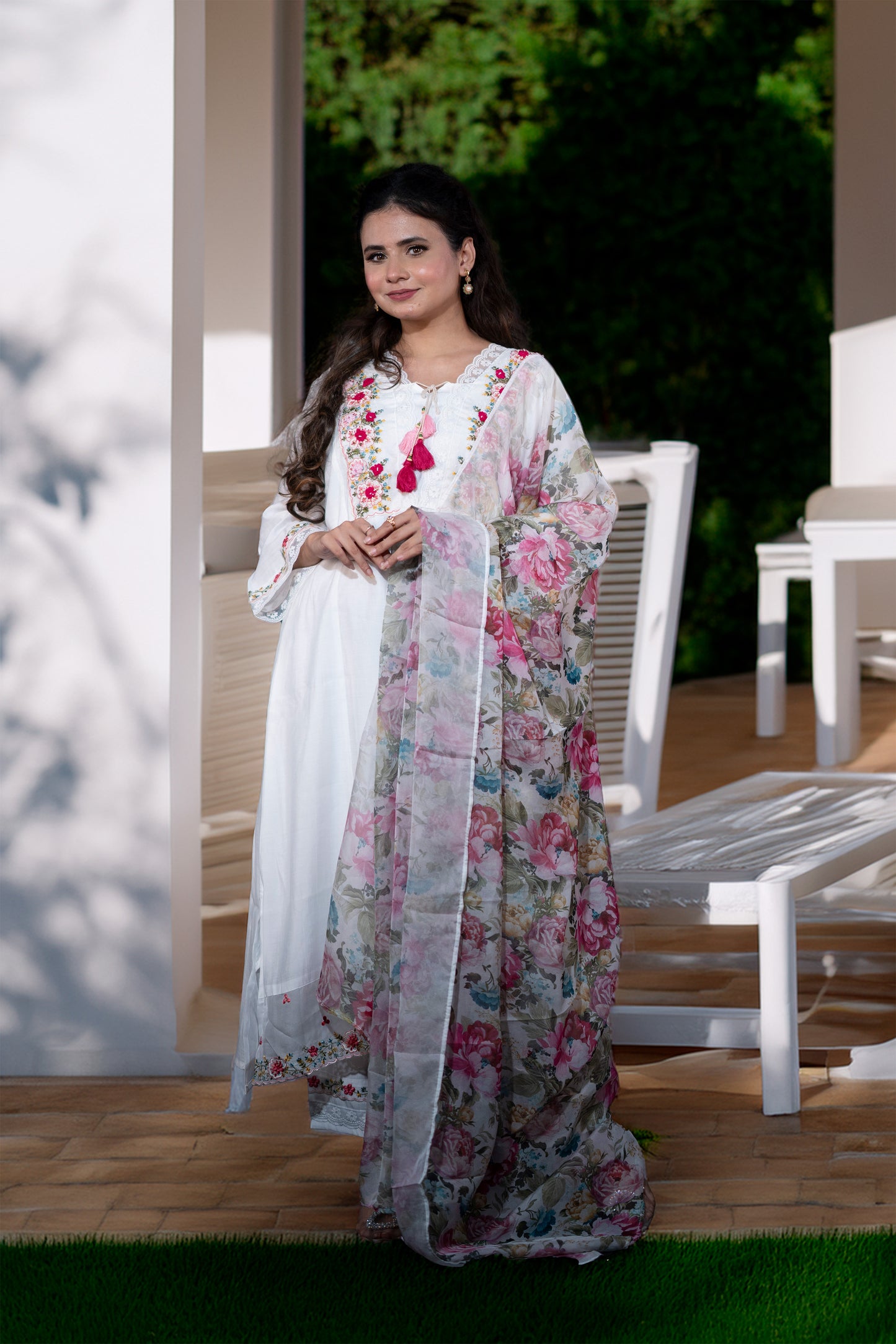 White Floral Lawn Suit 3 Piece - White - DW19004